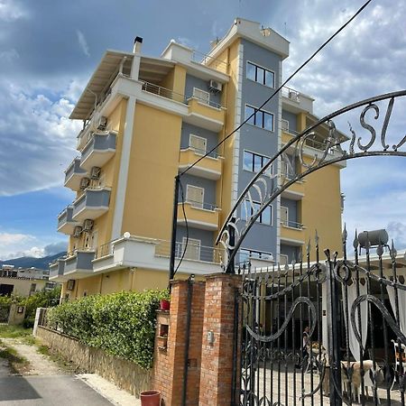 Apartments Rezidenca Sinani 奥里库姆 外观 照片