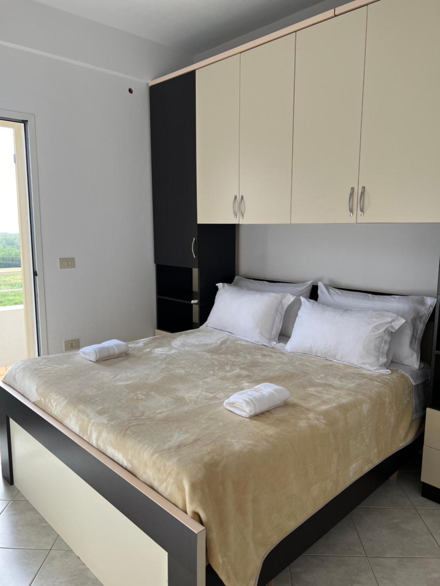 Apartments Rezidenca Sinani 奥里库姆 外观 照片
